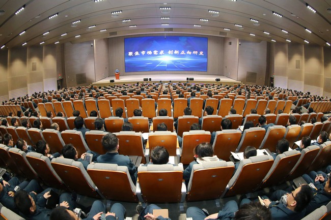 1月9日，山推啟動正向研發(fā)流程